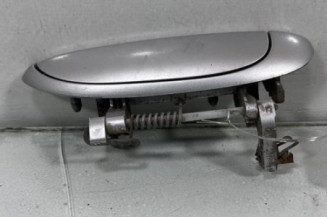 Poignee porte arriere droit RENAULT CLIO 2 CAMPUS