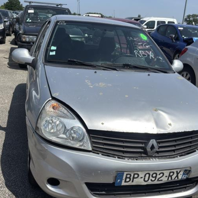 Poignee porte avant gauche RENAULT CLIO 2 CAMPUS Photo n°11