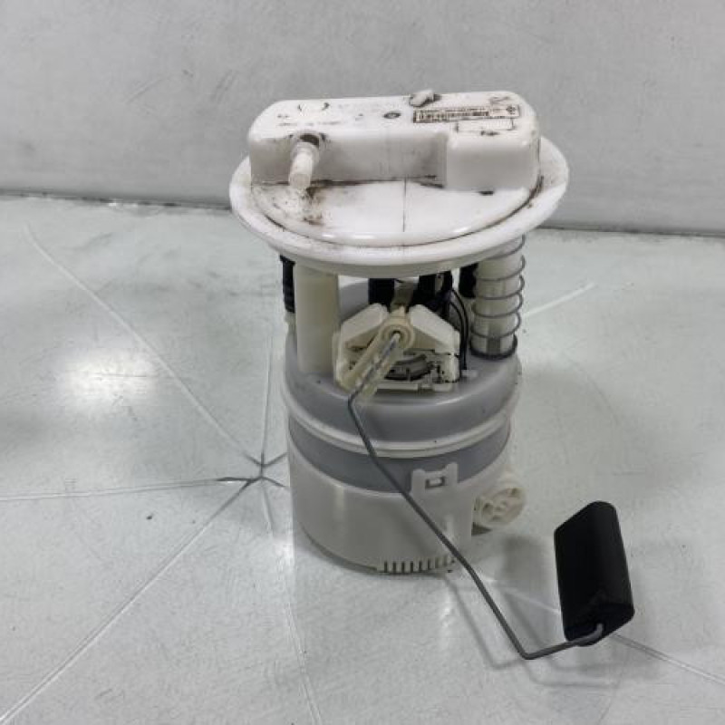 Pompe à carburant RENAULT CLIO 2 CAMPUS Photo n°1