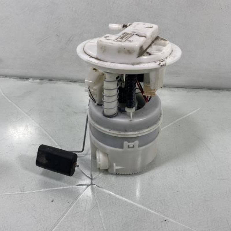 Pompe à carburant RENAULT CLIO 2 CAMPUS Photo n°2