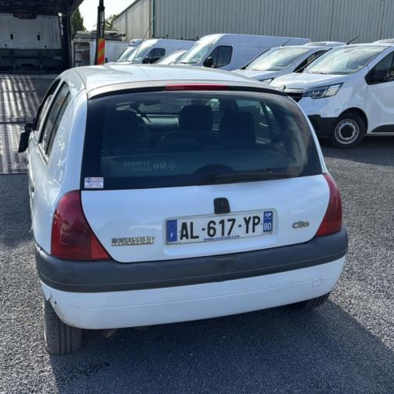 Demarreur RENAULT CLIO 2 Photo n°12