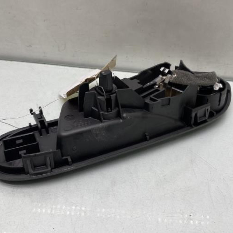 Poignee interieur avant droit FORD FIESTA 6 Photo n°3