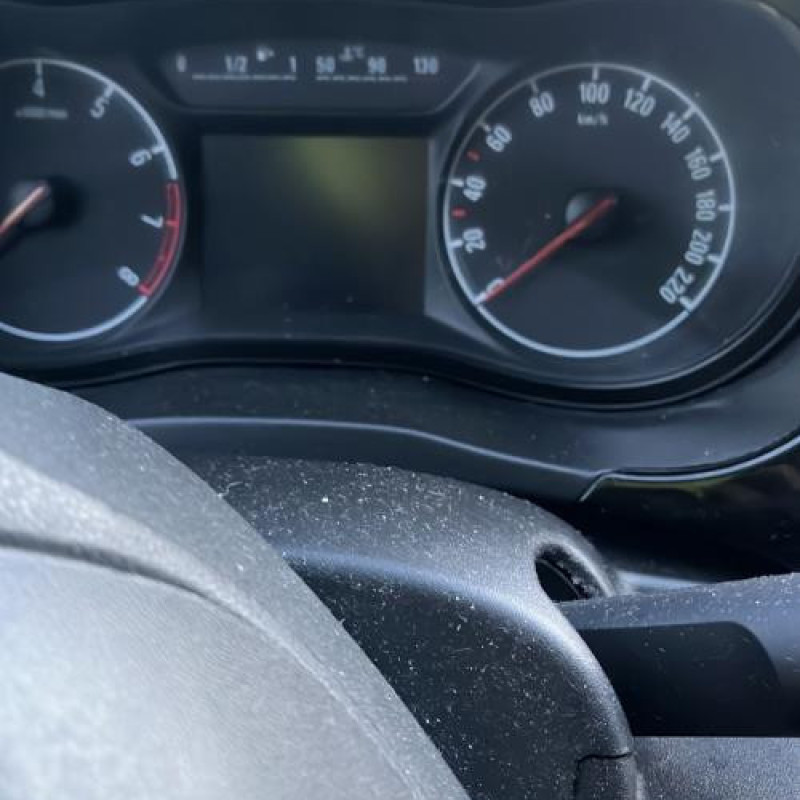 Trappe d'essence OPEL CORSA E Photo n°12