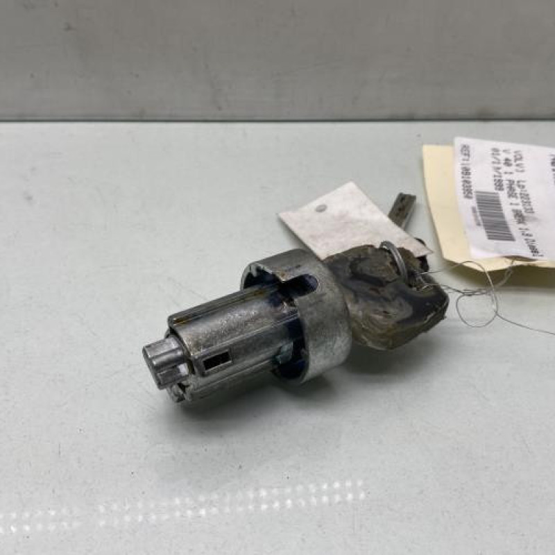 Neiman VOLVO V 40 1 Photo n°1