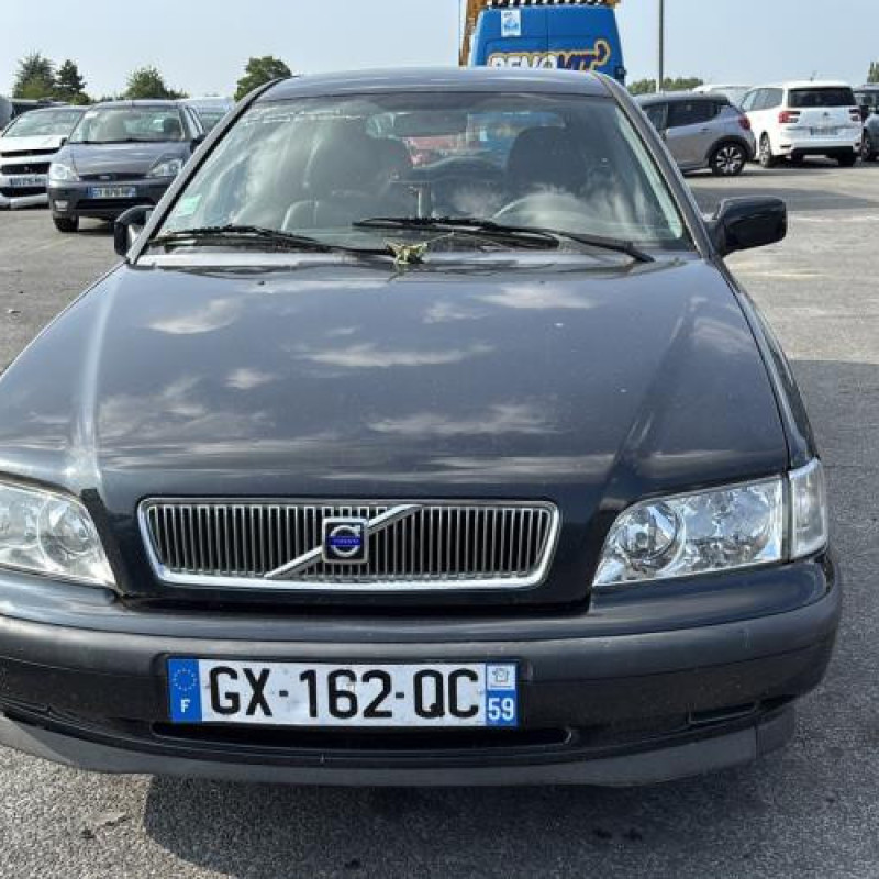 Neiman VOLVO V 40 1 Photo n°12