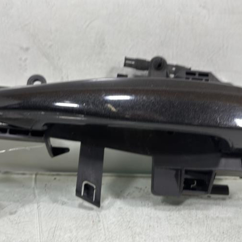 Poignee porte avant droit BMW SERIE 1 E87 Photo n°1