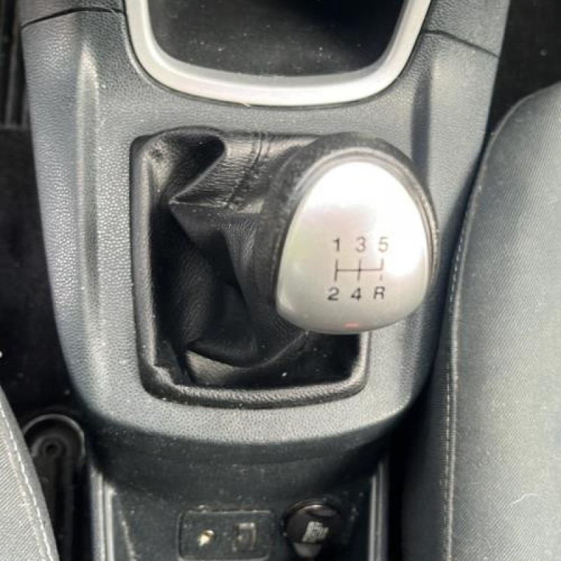 Demarreur FORD FIESTA 6 Photo n°15