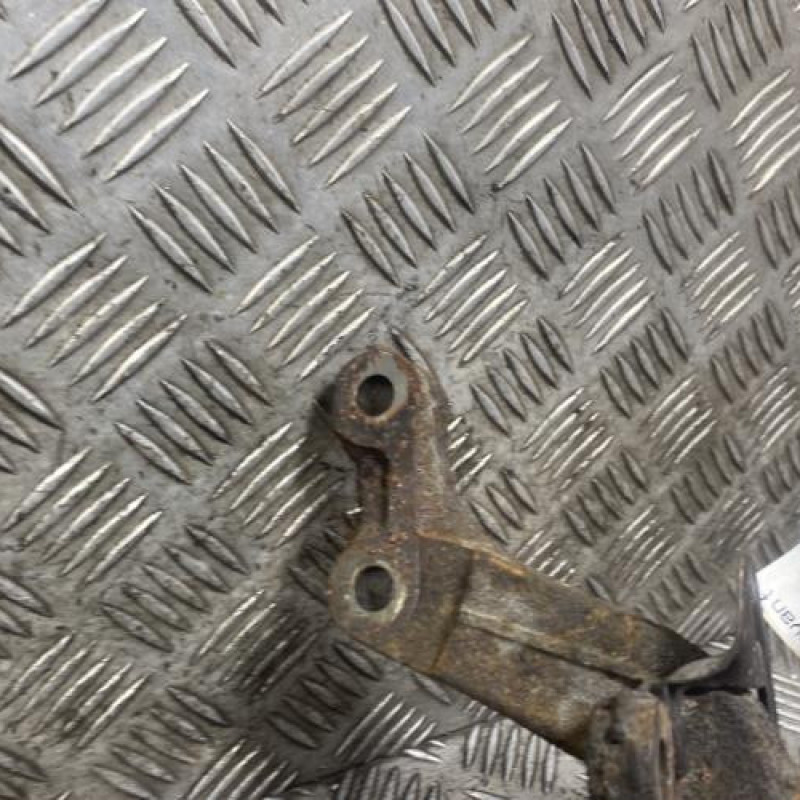 Pivot de moyeu avant droit RENAULT CLIO 3 Photo n°3