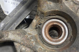 Pivot de moyeu avant droit RENAULT CLIO 3