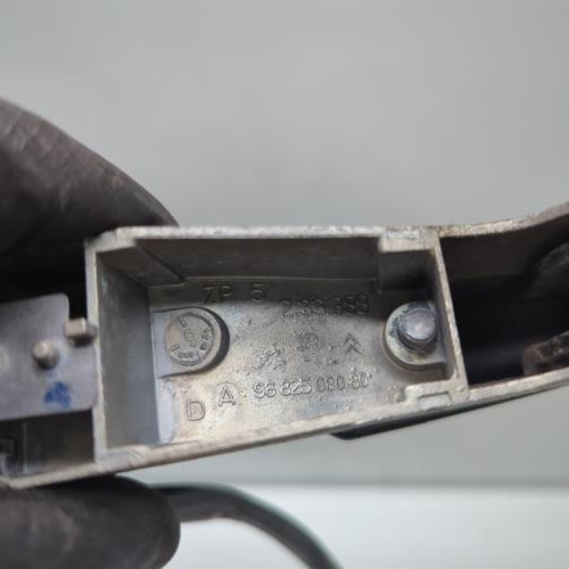 Poignee porte avant droit CITROEN C6 Photo n°6