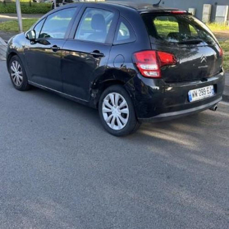 Porte avant droit CITROEN C3 2 Photo n°10