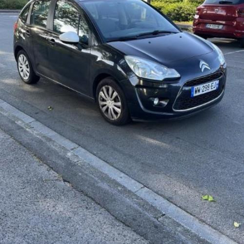 Porte avant droit CITROEN C3 2 Photo n°20