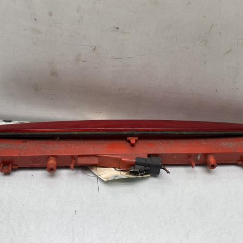 Feu arriere stop central RENAULT MEGANE 2 Photo n°2