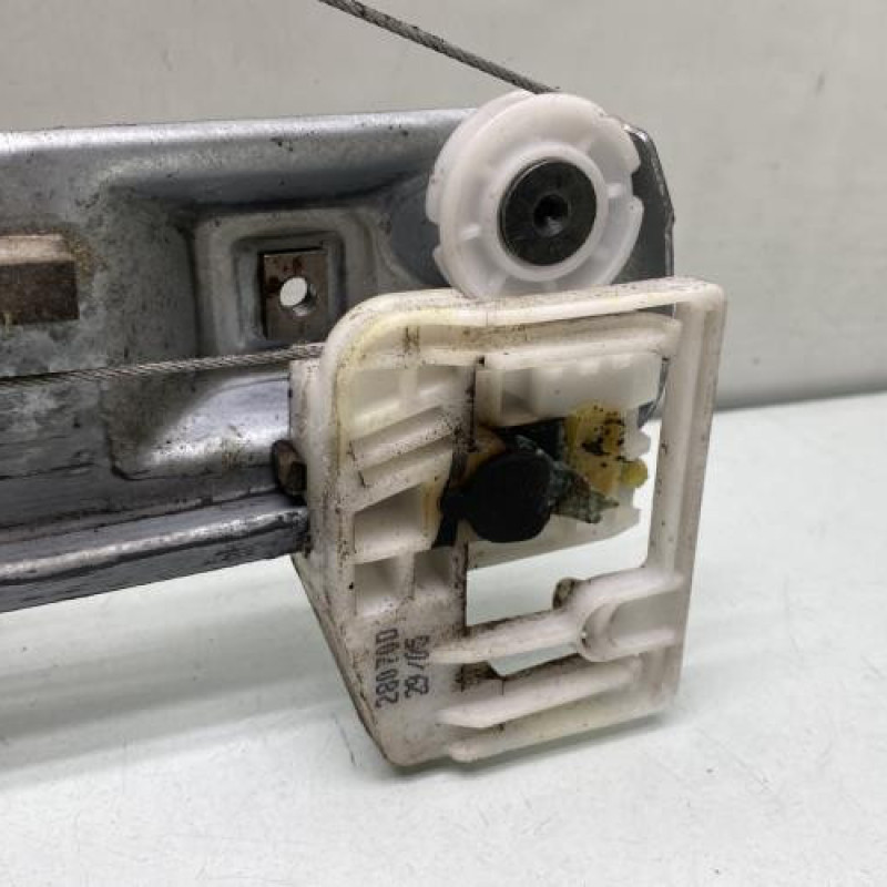 Leve vitre electrique arriere gauche RENAULT MEGANE 2 Photo n°2