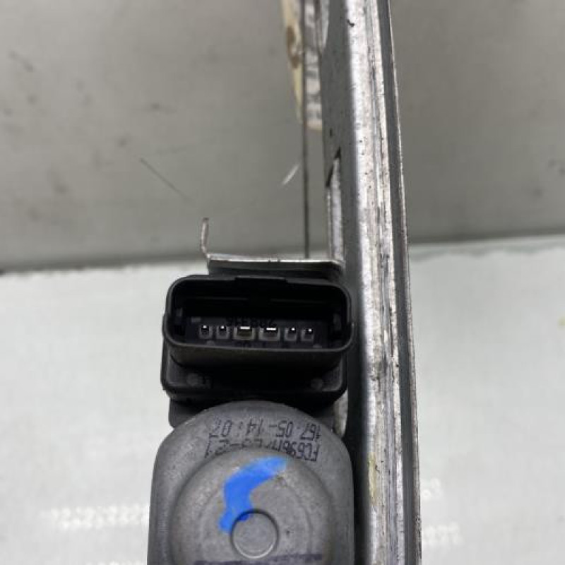 Leve vitre electrique arriere gauche RENAULT MEGANE 2 Photo n°5