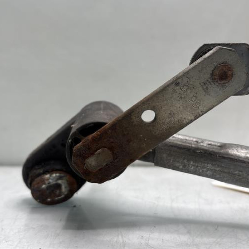 Moteur essuie glace avant RENAULT CLIO 3 Photo n°6