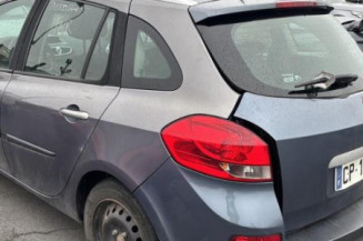 Moteur essuie glace avant RENAULT CLIO 3