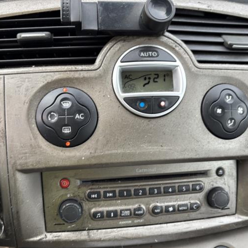 Feu arriere stop central RENAULT GRAND SCENIC 2 Photo n°19