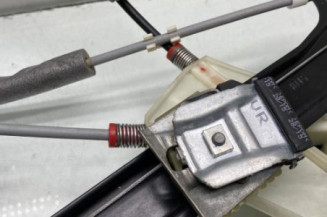 Leve vitre electrique avant droit VOLKSWAGEN POLO 5