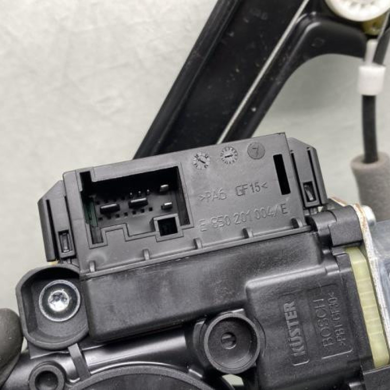 Leve vitre electrique avant droit VOLKSWAGEN POLO 5 Photo n°6