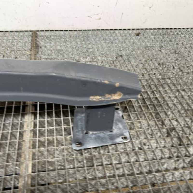 Renfort pare choc arriere (traverse) VOLKSWAGEN POLO 5 Photo n°3