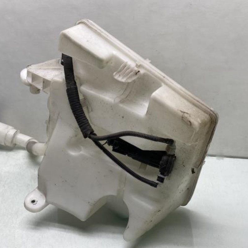 Vase de lave glace VOLKSWAGEN POLO 5 Photo n°3