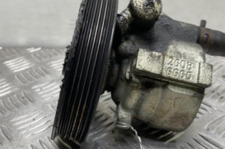 Pompe de direction RENAULT MEGANE 1