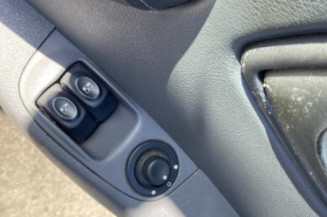 Pompe de direction RENAULT MEGANE 1