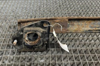 Renfort pare choc arriere (traverse) OPEL CORSA D