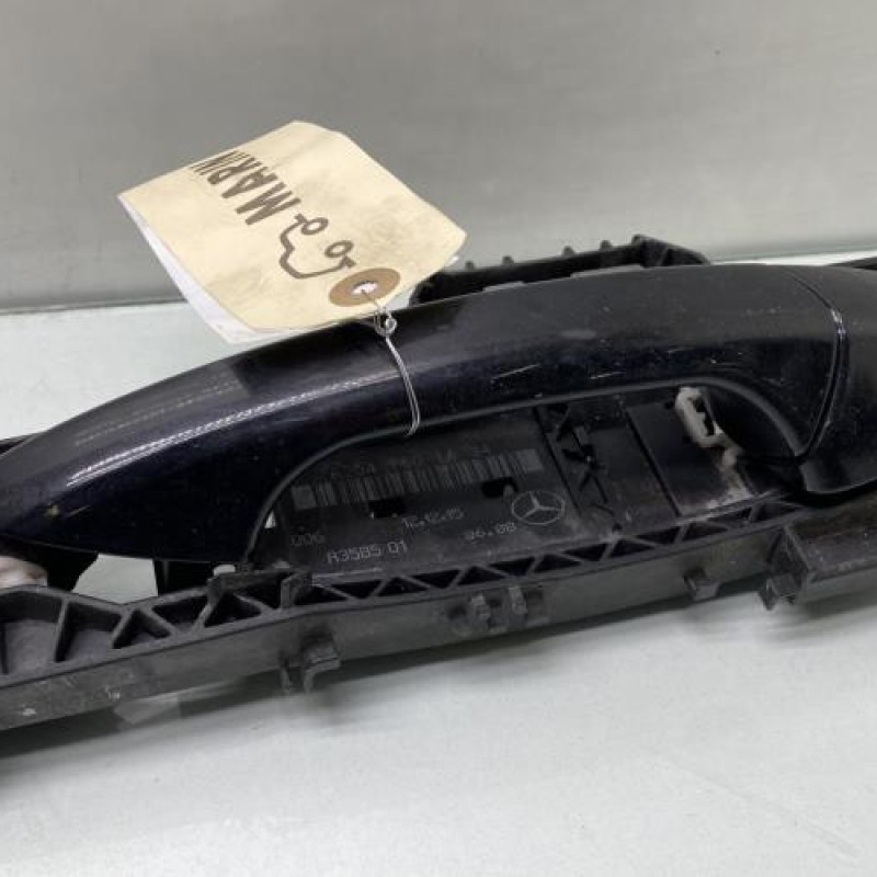 Poignee porte arriere droit MERCEDES CLASSE A 176 Photo n°1