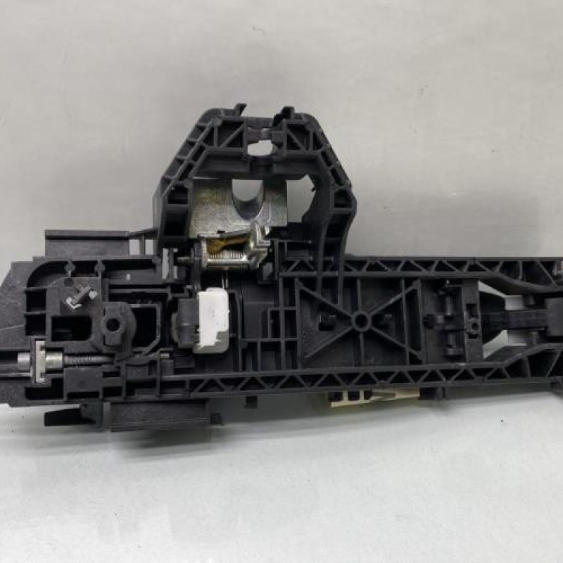 Poignee porte arriere droit MERCEDES CLASSE A 176 Photo n°3