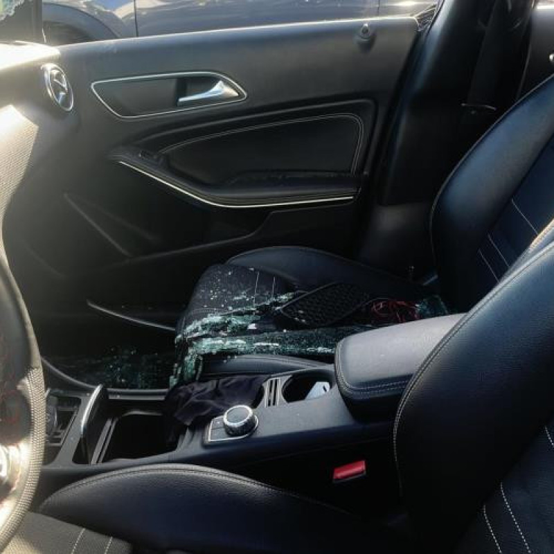 Poignee porte arriere droit MERCEDES CLASSE A 176 Photo n°8