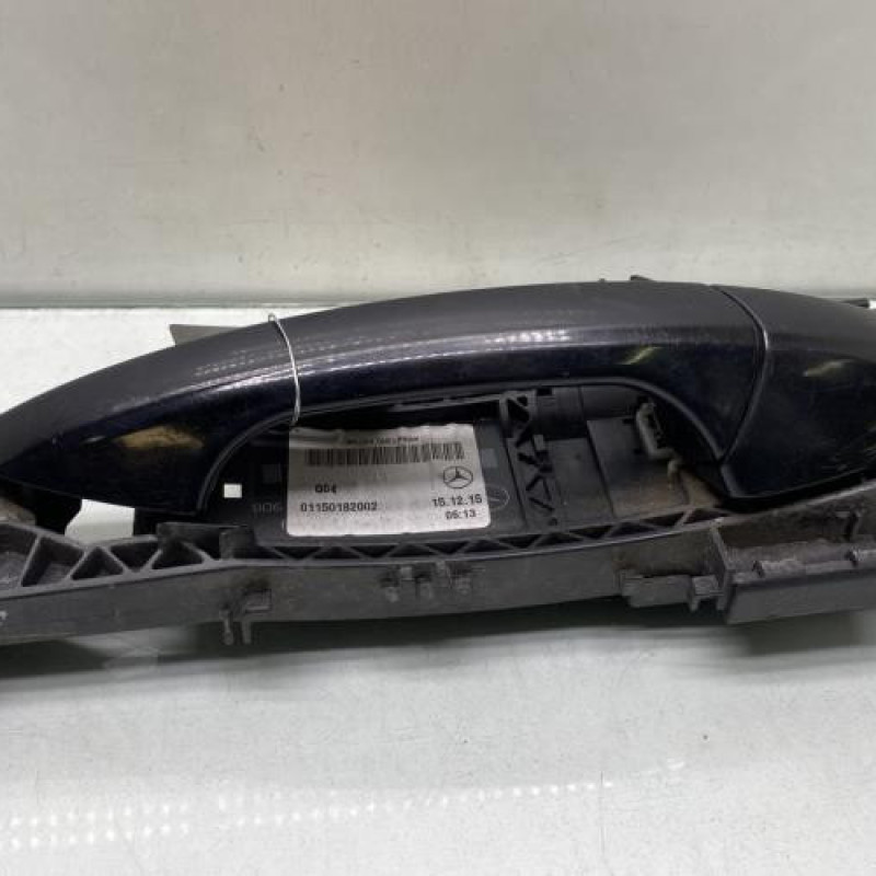 Poignee porte avant droit MERCEDES CLASSE A 176 Photo n°1