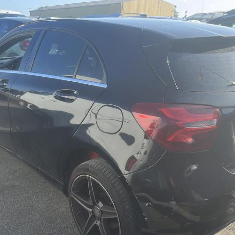 Poignee porte avant droit MERCEDES CLASSE A 176 Photo n°12