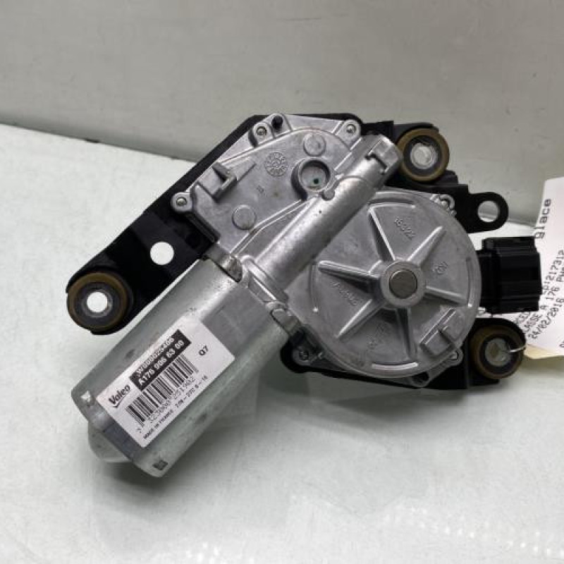 Moteur essuie glace arriere MERCEDES CLASSE A 176 Photo n°2