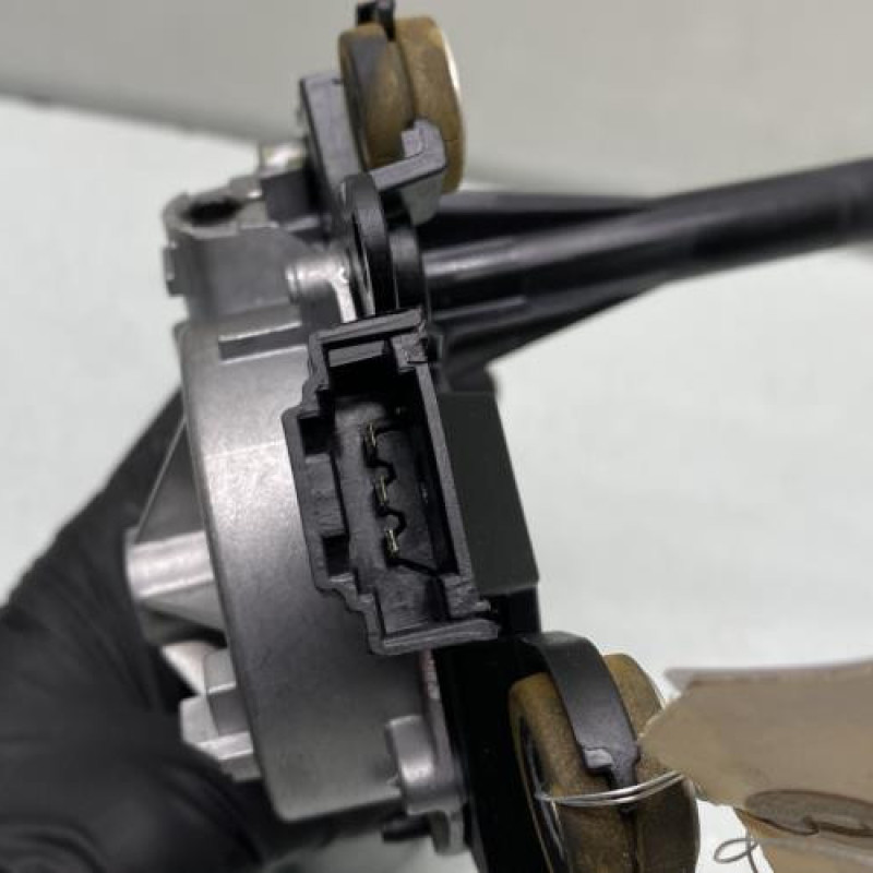 Moteur essuie glace arriere MERCEDES CLASSE A 176 Photo n°4