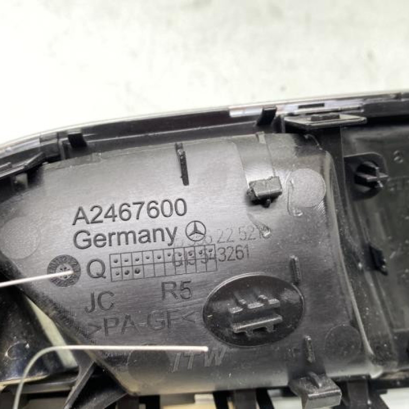 Poignee interieur arriere droit MERCEDES CLASSE A 176 Photo n°3