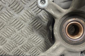 Pivot de moyeu avant droit MERCEDES CLASSE A 176