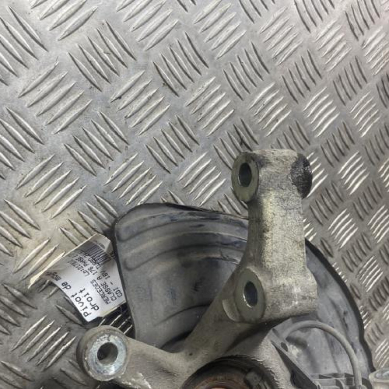 Pivot de moyeu avant droit MERCEDES CLASSE A 176 Photo n°8