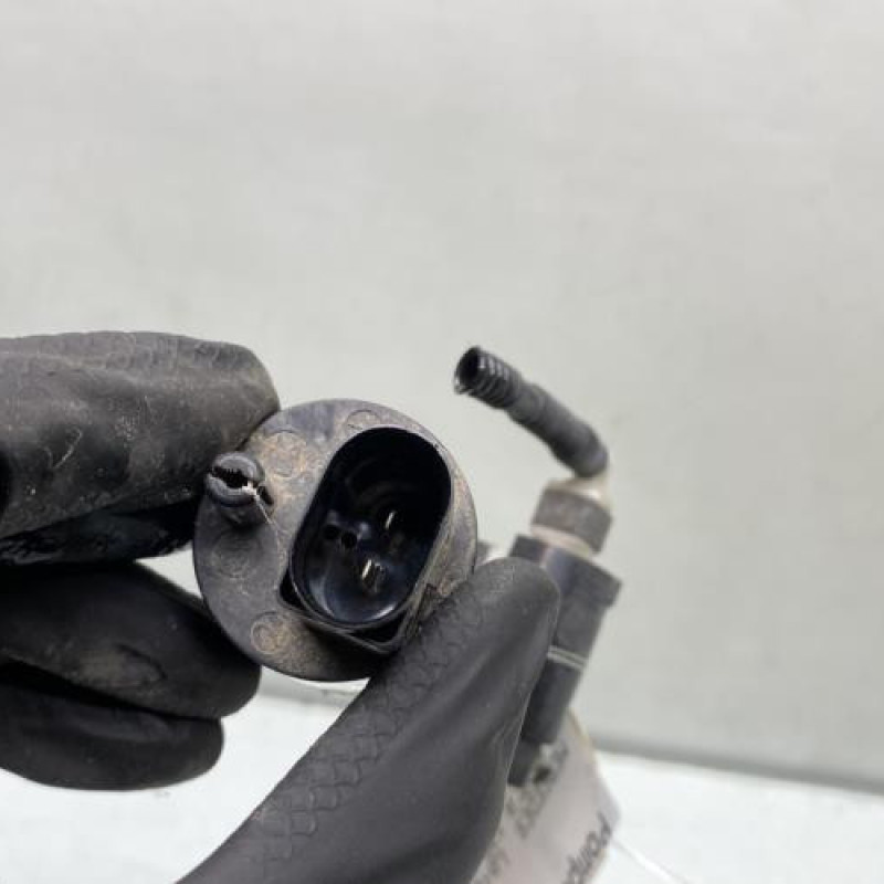 Pompe lave glace avant MERCEDES CLASSE A 176 Photo n°4