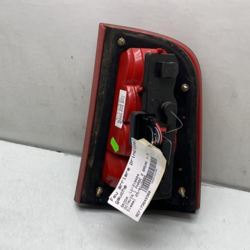 Feu arriere principal gauche (feux) SKODA OCTAVIA 1 Photo n°2