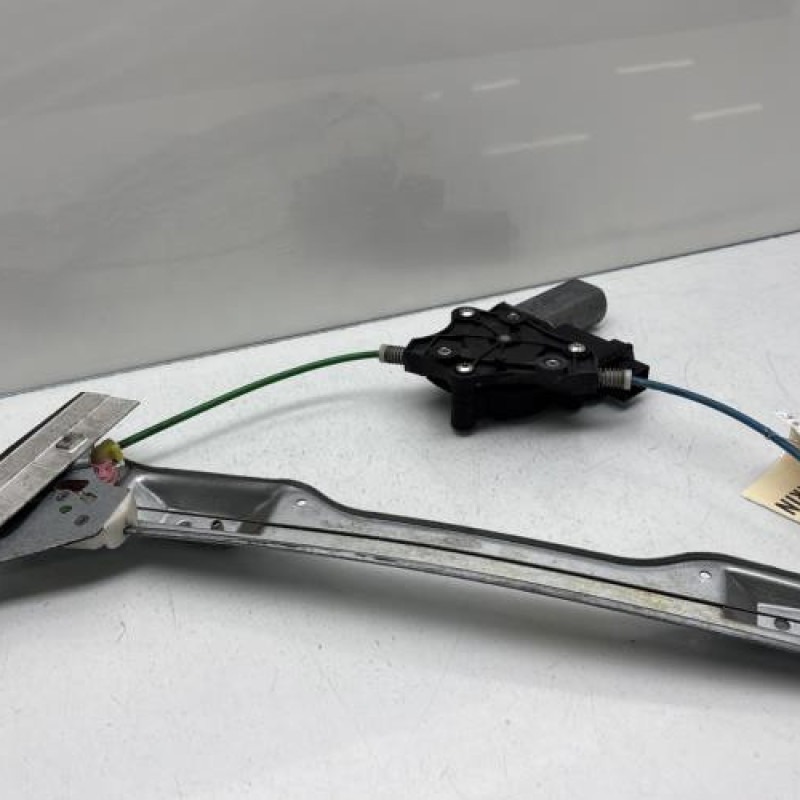 Leve vitre electrique avant droit OPEL CORSA D Photo n°5