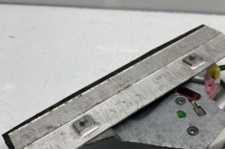 Leve vitre electrique avant droit OPEL CORSA D