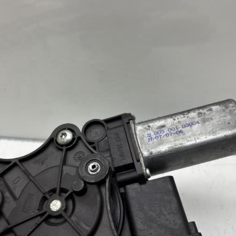 Leve vitre electrique avant droit OPEL CORSA D Photo n°7