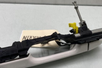 Poignee porte avant gauche TOYOTA YARIS 3