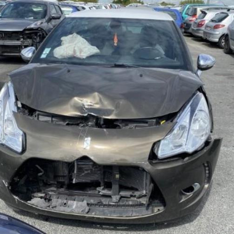 Bouchon de carburant CITROEN DS3 Photo n°11