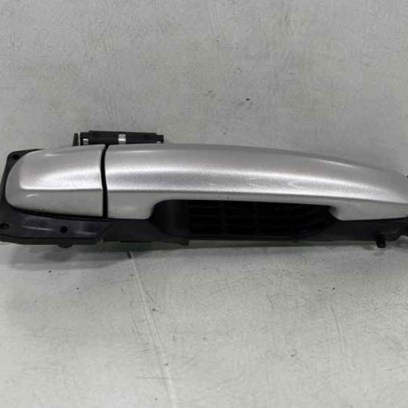 Poignee porte avant droit SUZUKI CELERIO Photo n°1