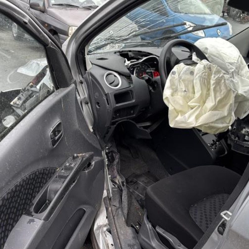 Poignee porte avant droit SUZUKI CELERIO Photo n°12