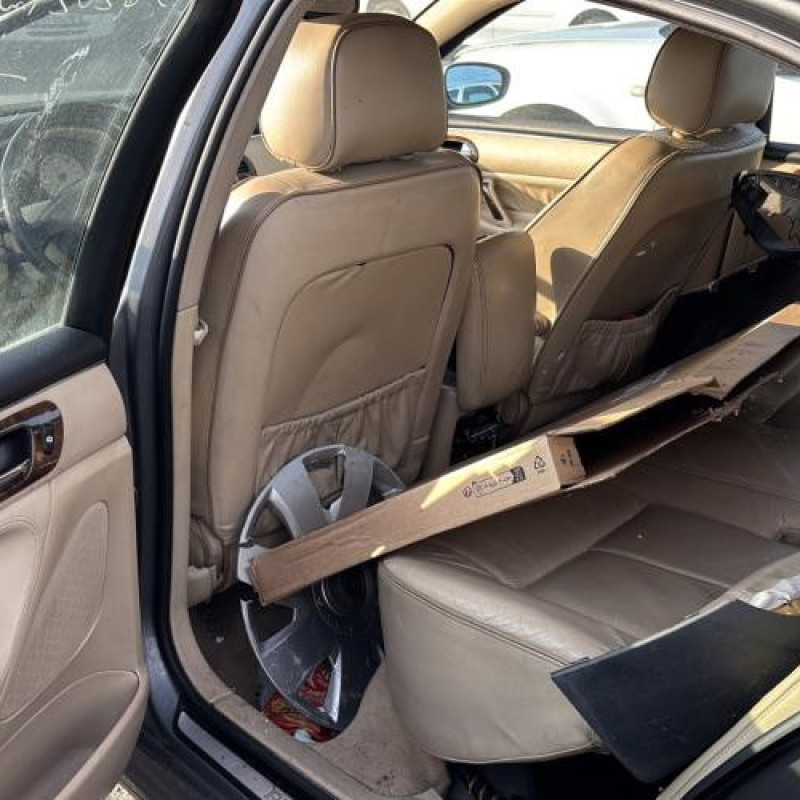 Poignee porte avant gauche PEUGEOT 607 Photo n°13