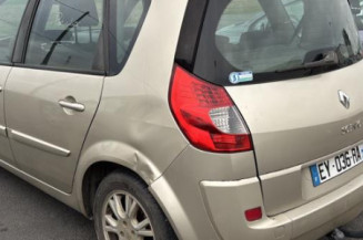 Pare boue arriere droit RENAULT SCENIC 2
